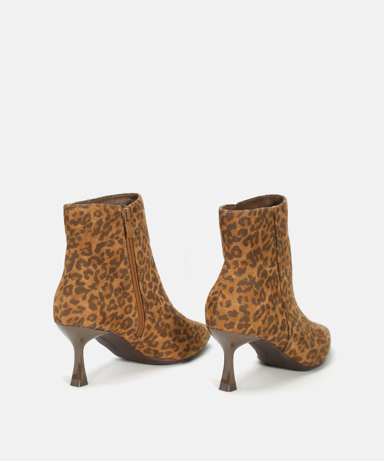 Botins salto fino estampado animal image number null